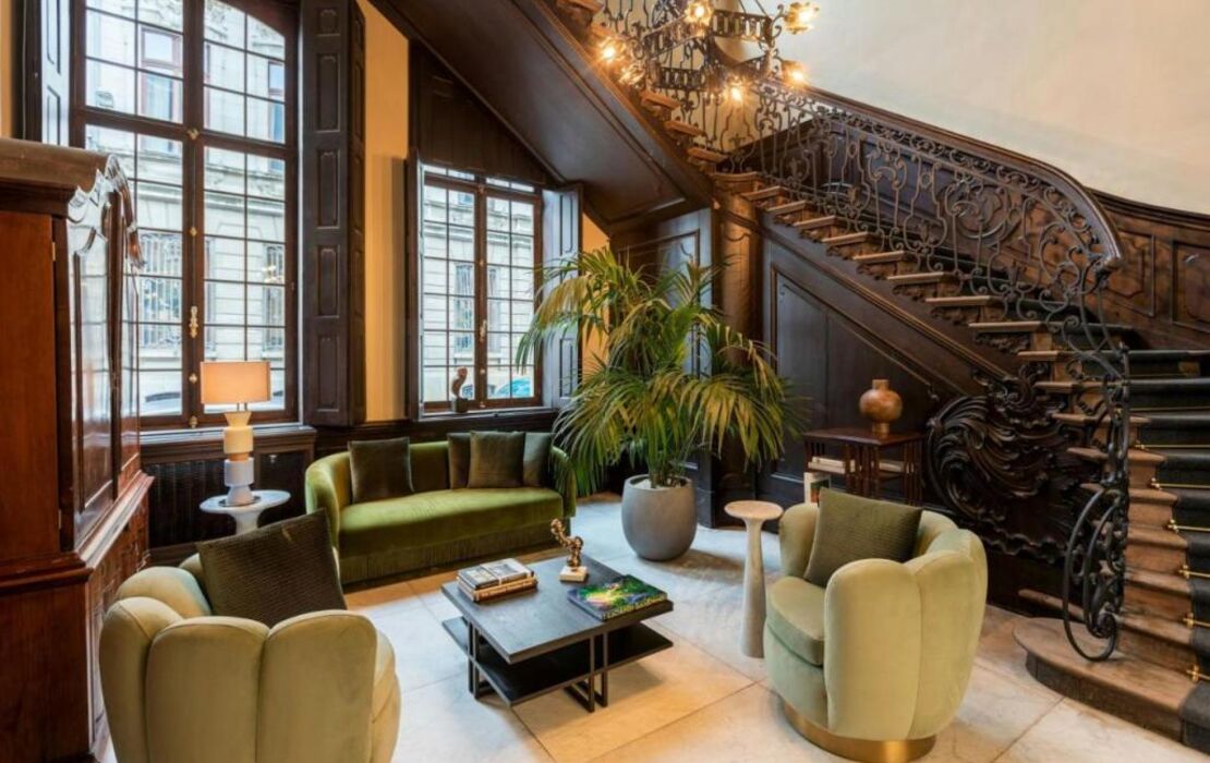 Sapphire House Antwerp, Autograph Collection