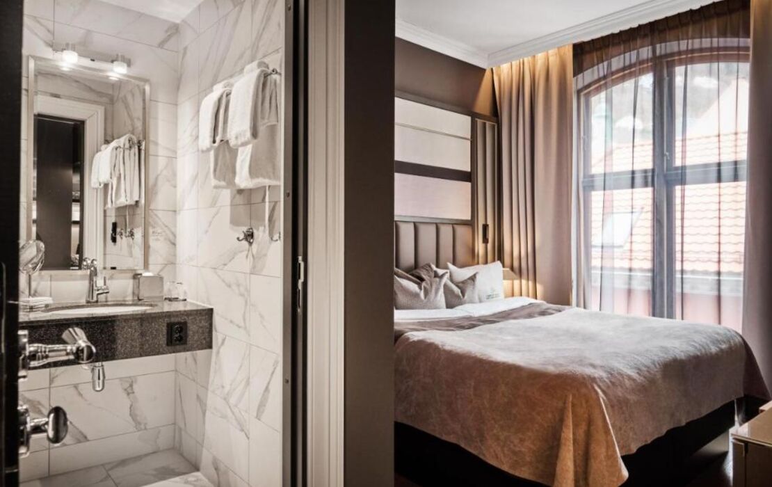 Opus 16, a Member of Small Luxury Hotels