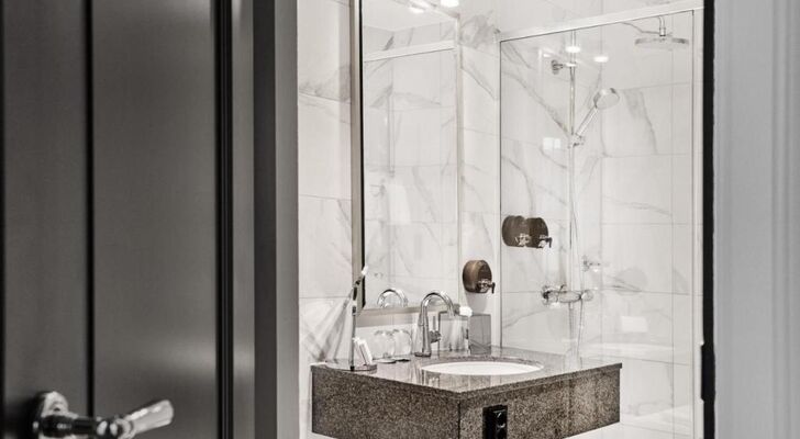 Opus 16, a Member of Small Luxury Hotels