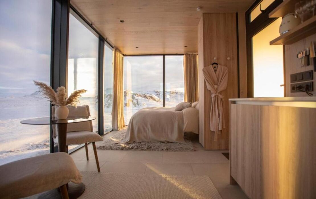 AURA Retreat Iceland
