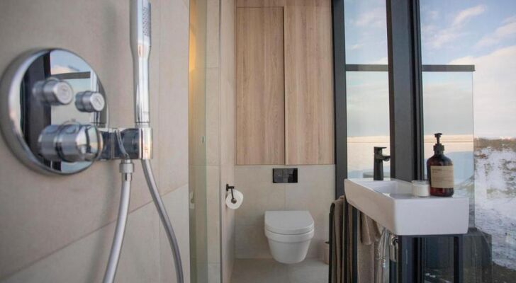 AURA Retreat Iceland