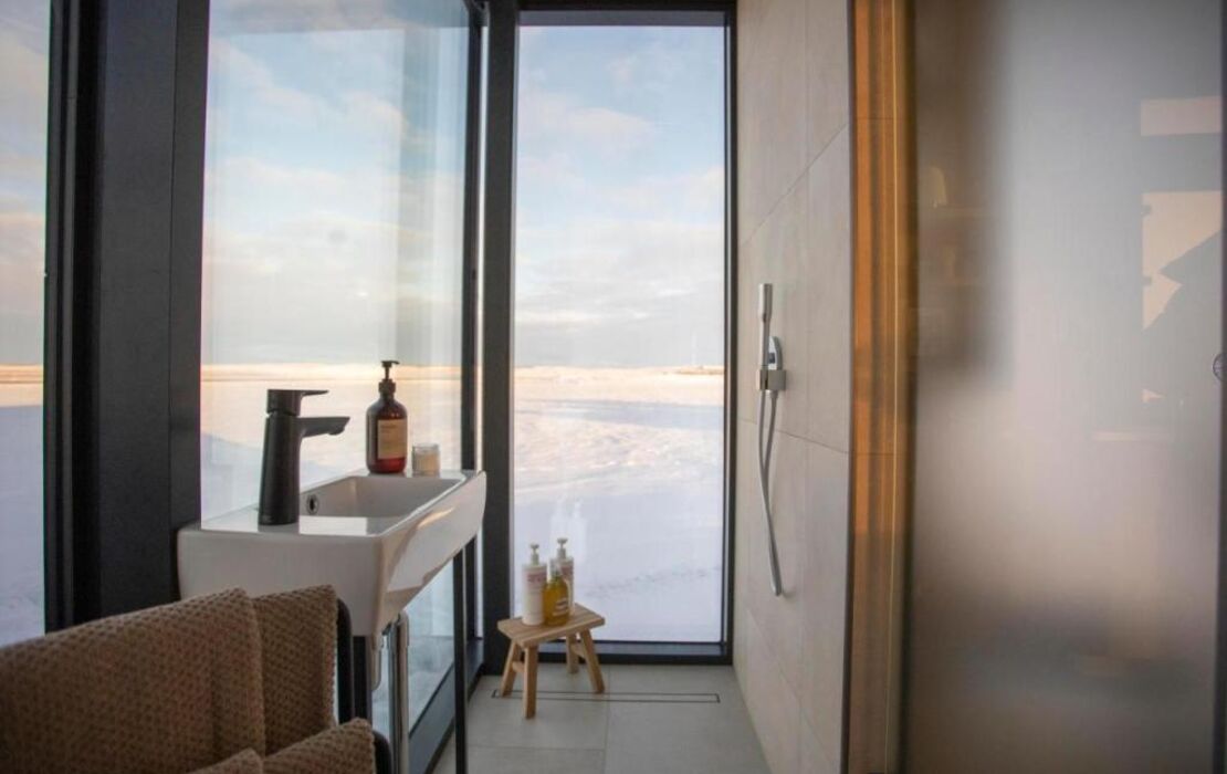 AURA Retreat Iceland