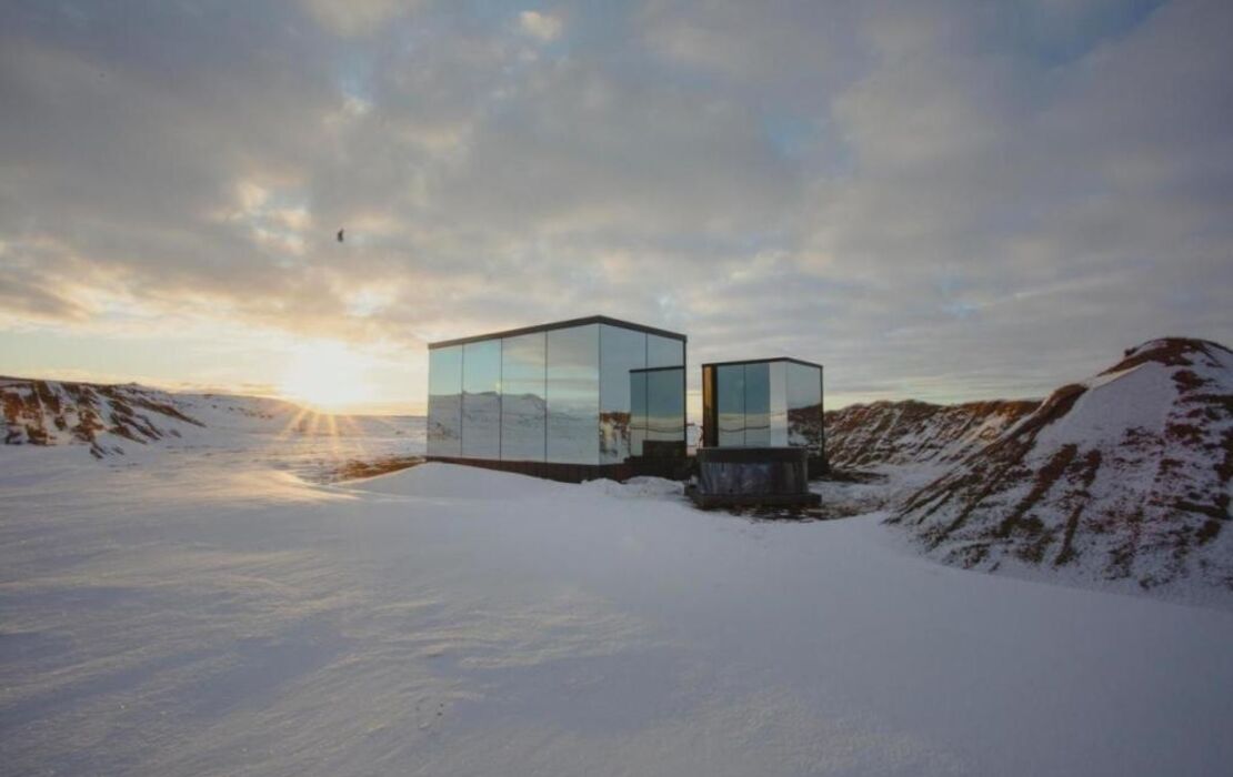 AURA Retreat Iceland
