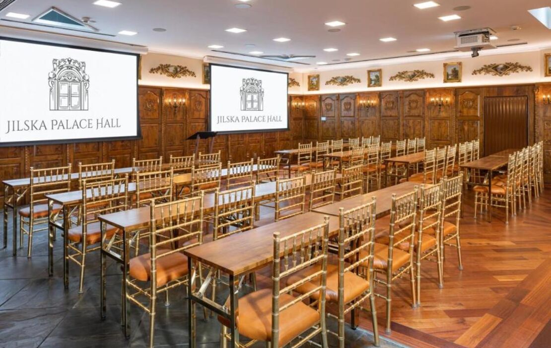 Iron Gate Hotel & Suites Prague by BHG