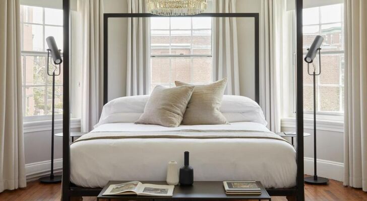 Blind Tiger Portland - Danforth Street Guest House