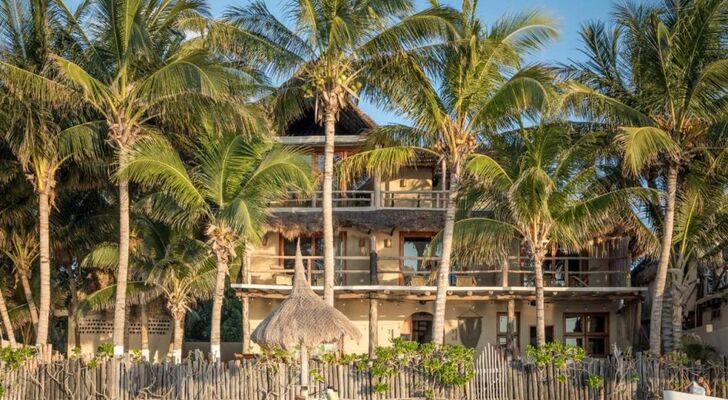 CASA CAT BA Beachfront Boutique Hotel