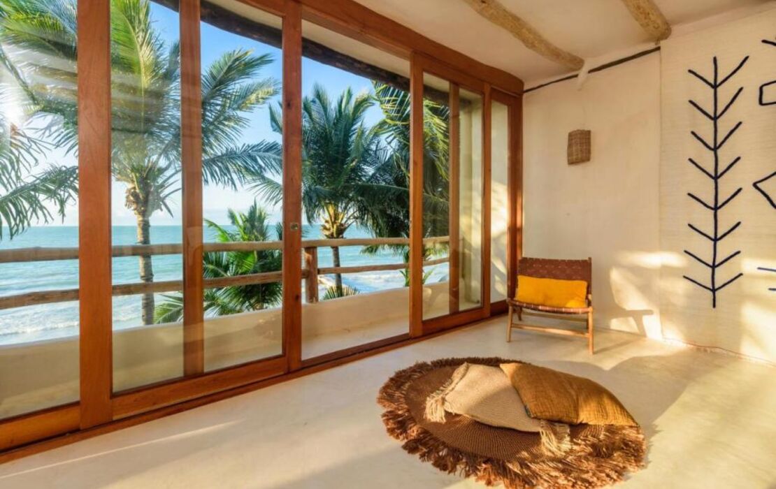 CASA CAT BA Beachfront Boutique Hotel