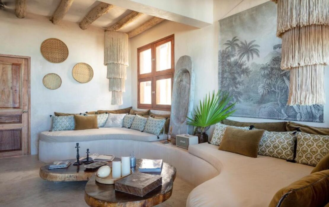 CASA CAT BA Beachfront Boutique Hotel