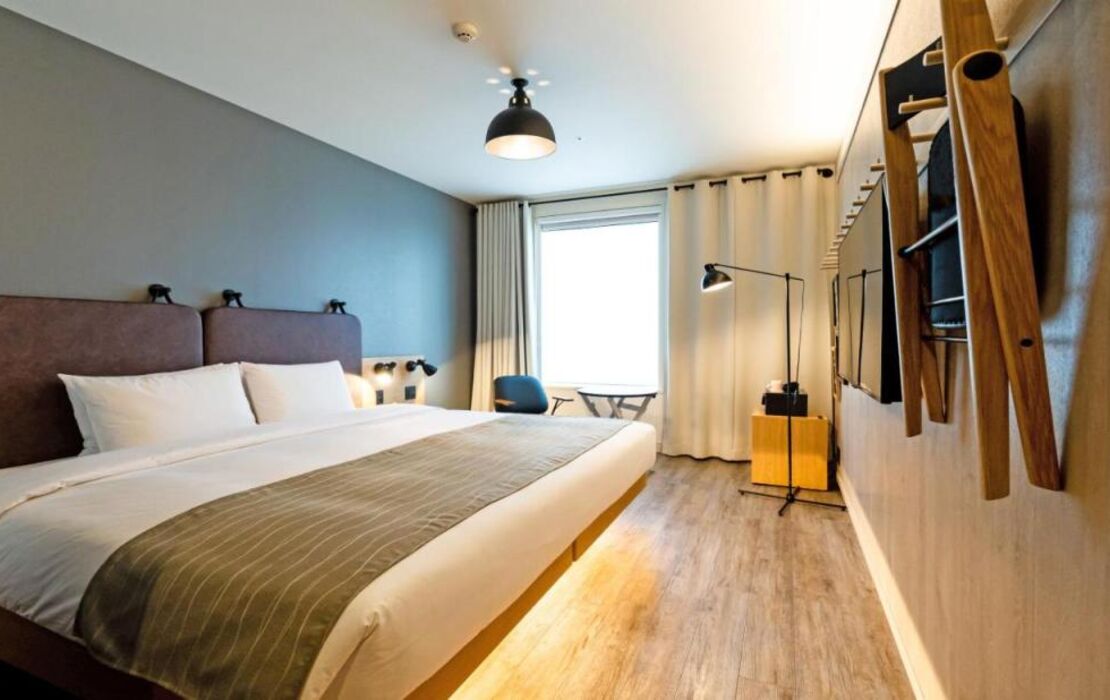 MOXY Osaka Honmachi by Marriott