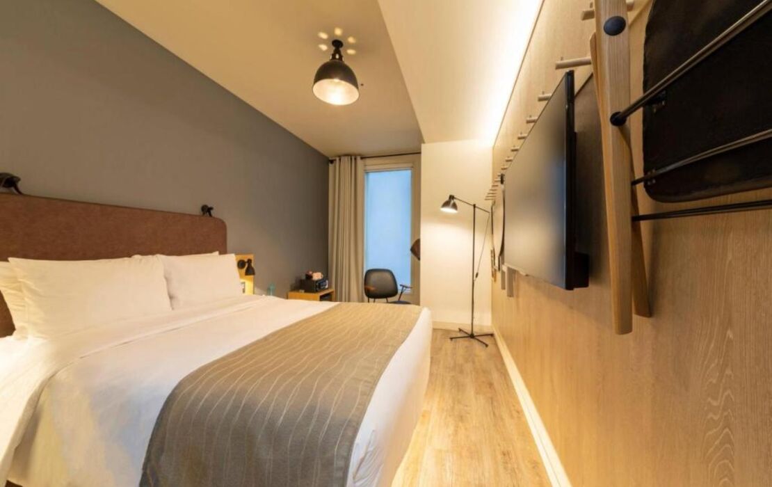 MOXY Osaka Honmachi by Marriott