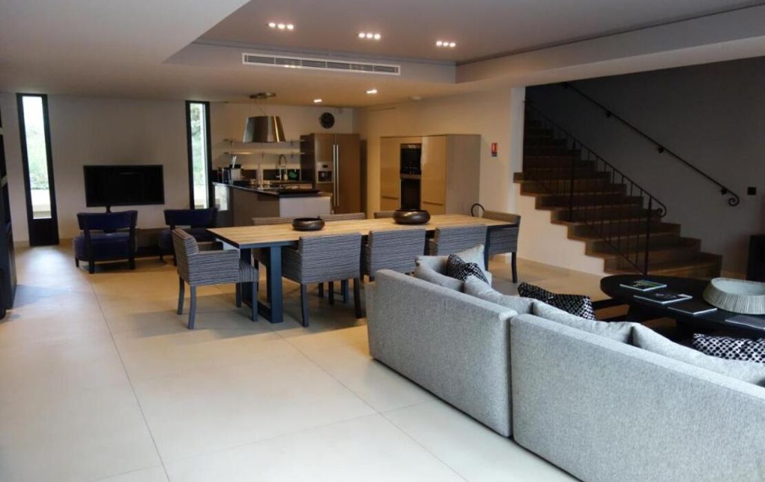 Domaine De Manville