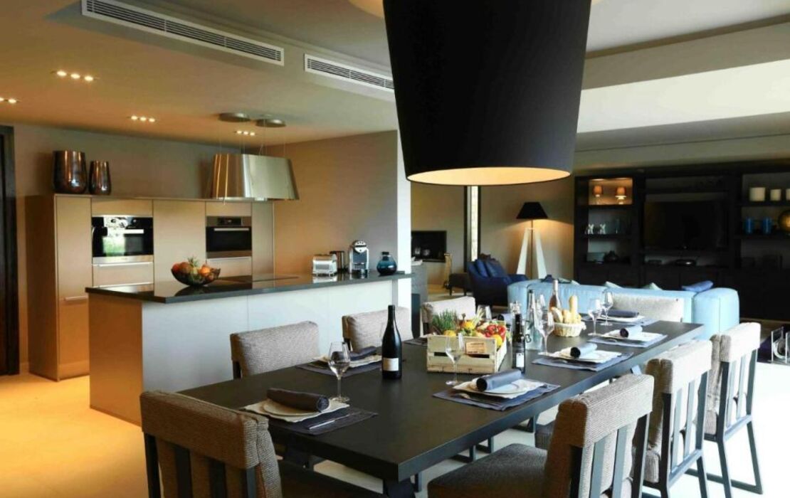 Domaine De Manville