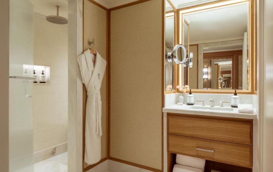 The Surrey, A Corinthia Hotel