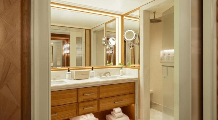 The Surrey, A Corinthia Hotel