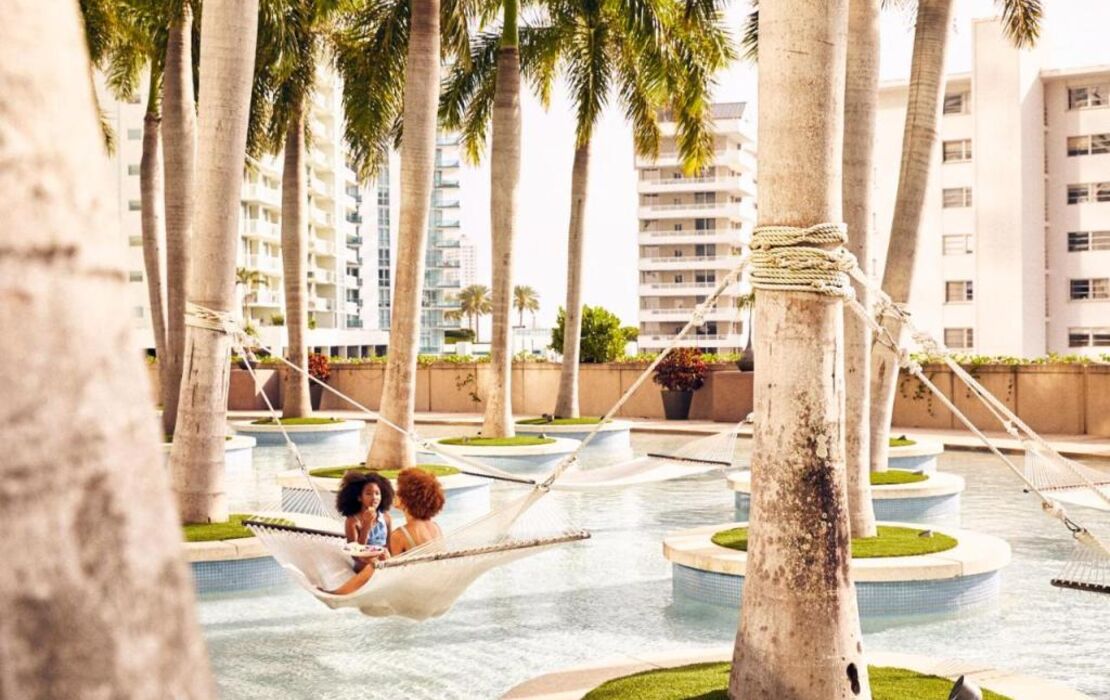 Four Seasons Hotel Miami