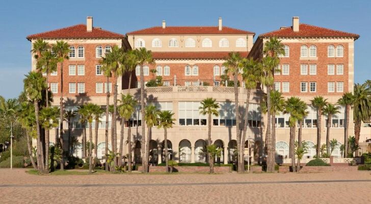 Casa Del Mar