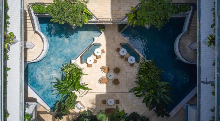 Mayfair House Hotel & Garden