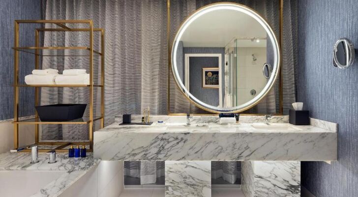 Fontainebleau Las Vegas, MICHELIN Key Award Hotel