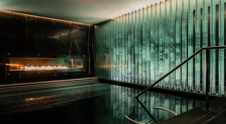 Corinthia London