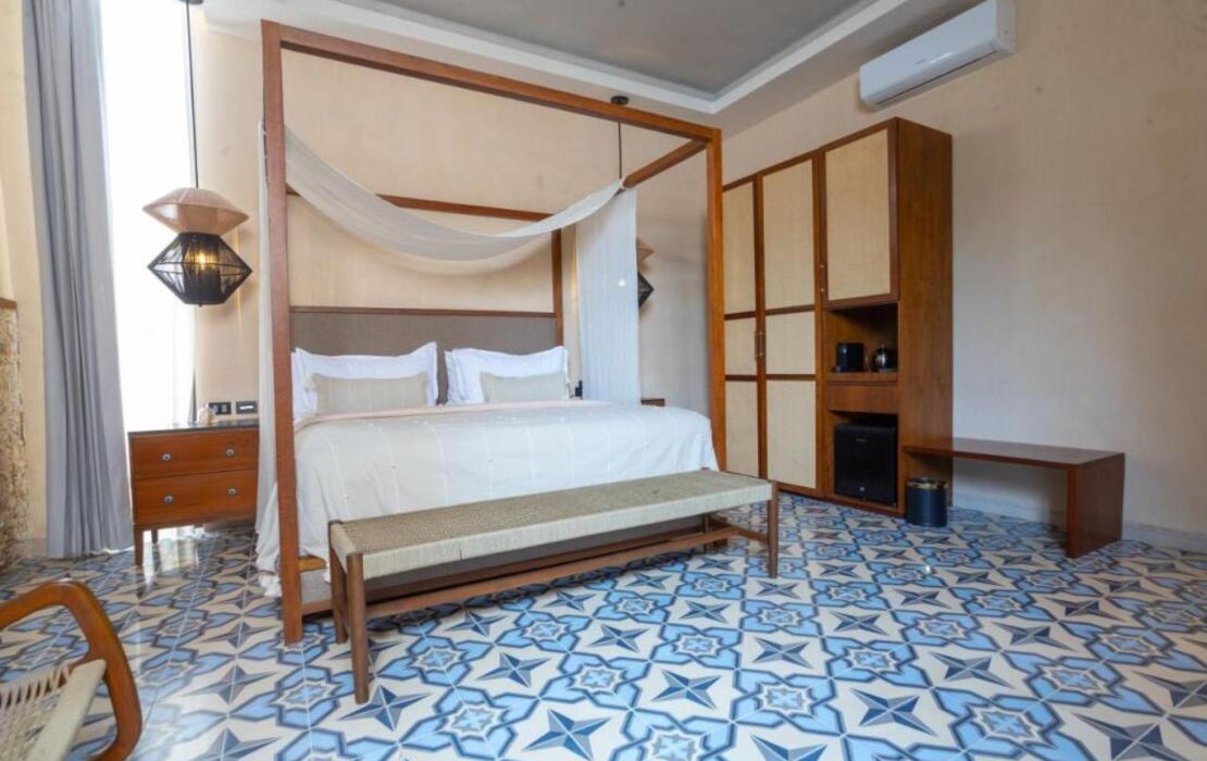 Adoro Hotel Boutique