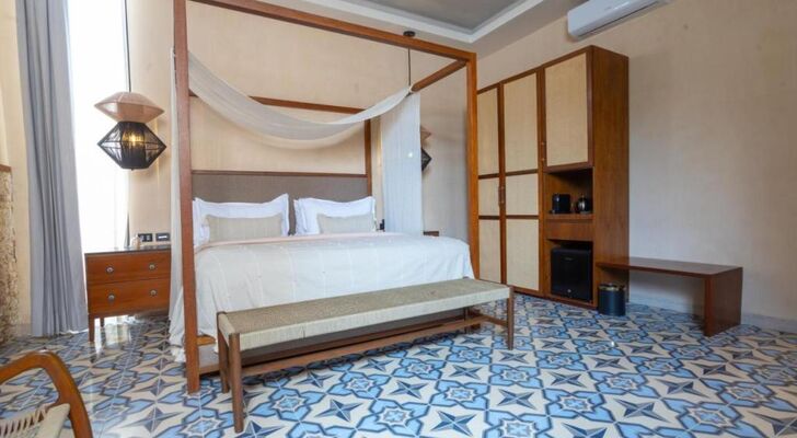 Adoro Hotel Boutique