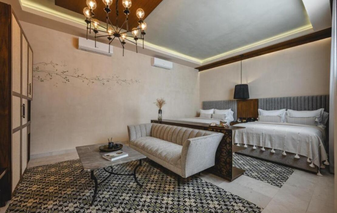 Adoro Hotel Boutique