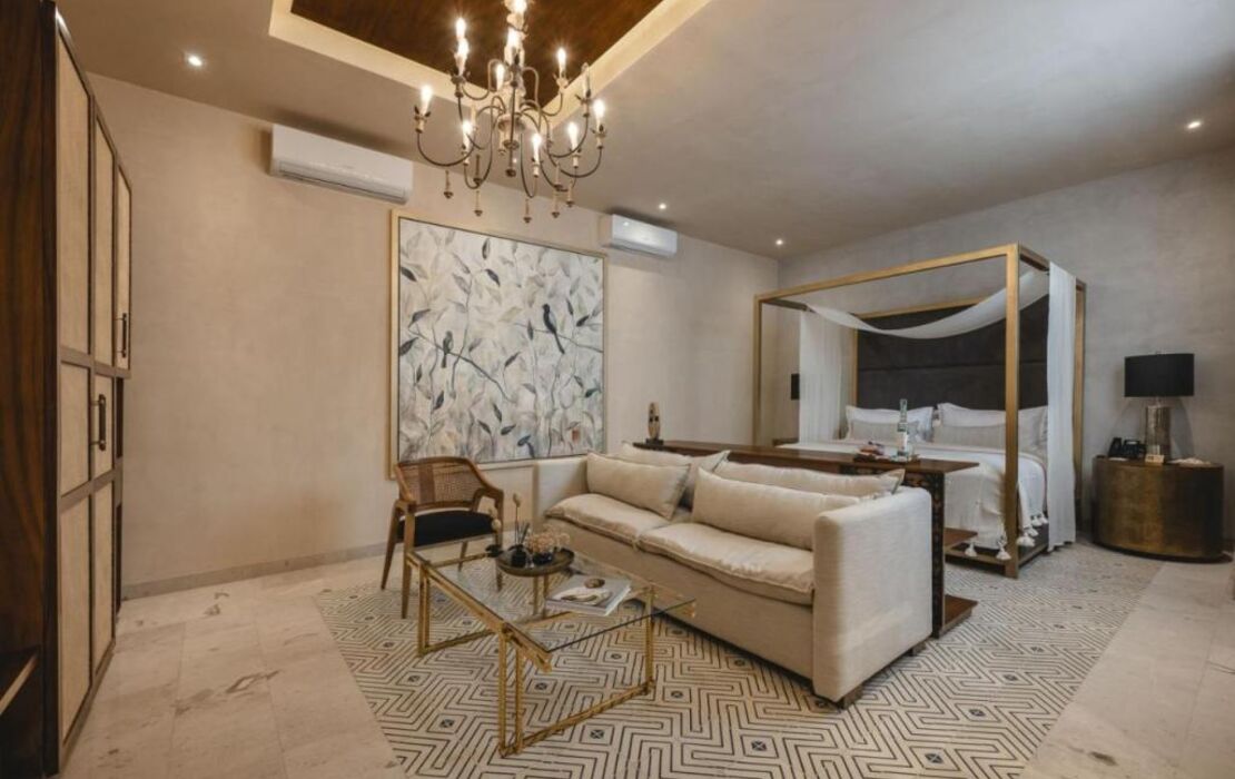 Adoro Hotel Boutique