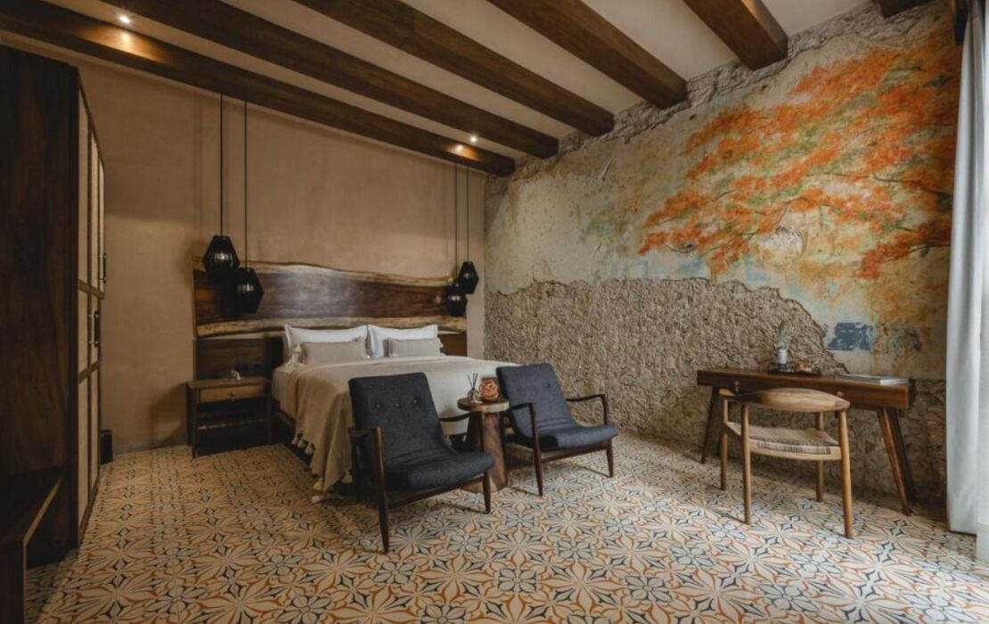 Adoro Hotel Boutique