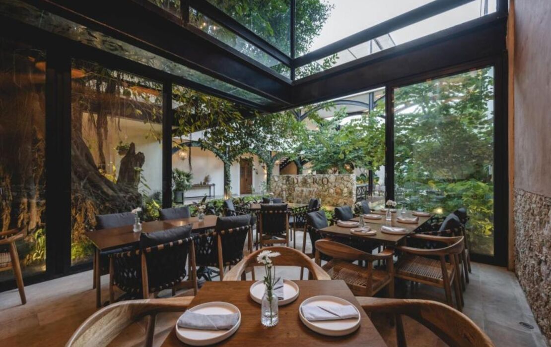Adoro Hotel Boutique