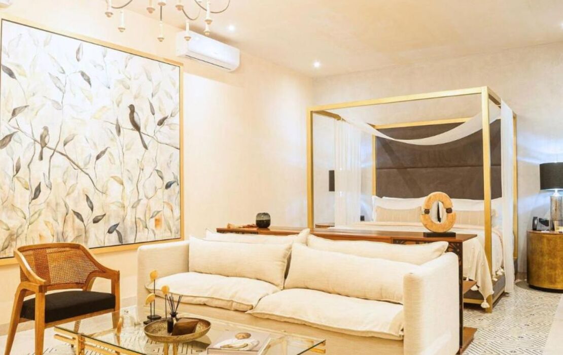 Adoro Hotel Boutique