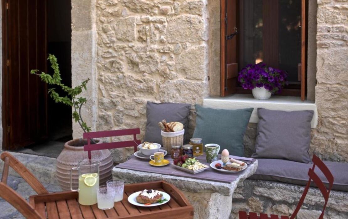 Scalarea Estate Residences