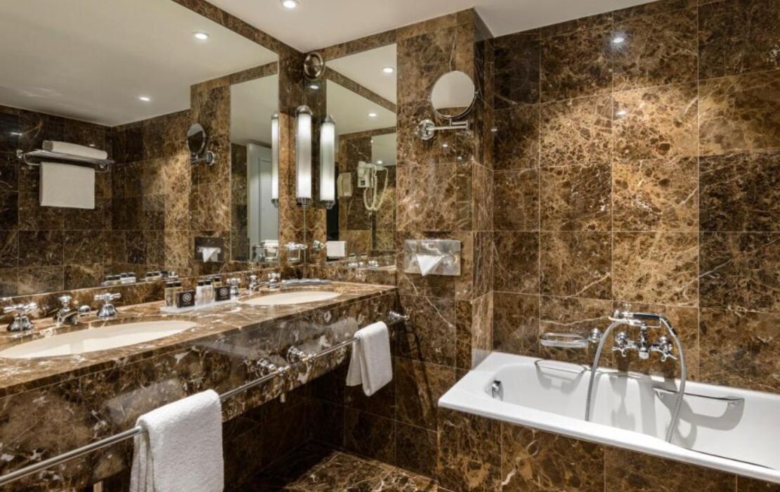 Warwick Grand-Place Brussels