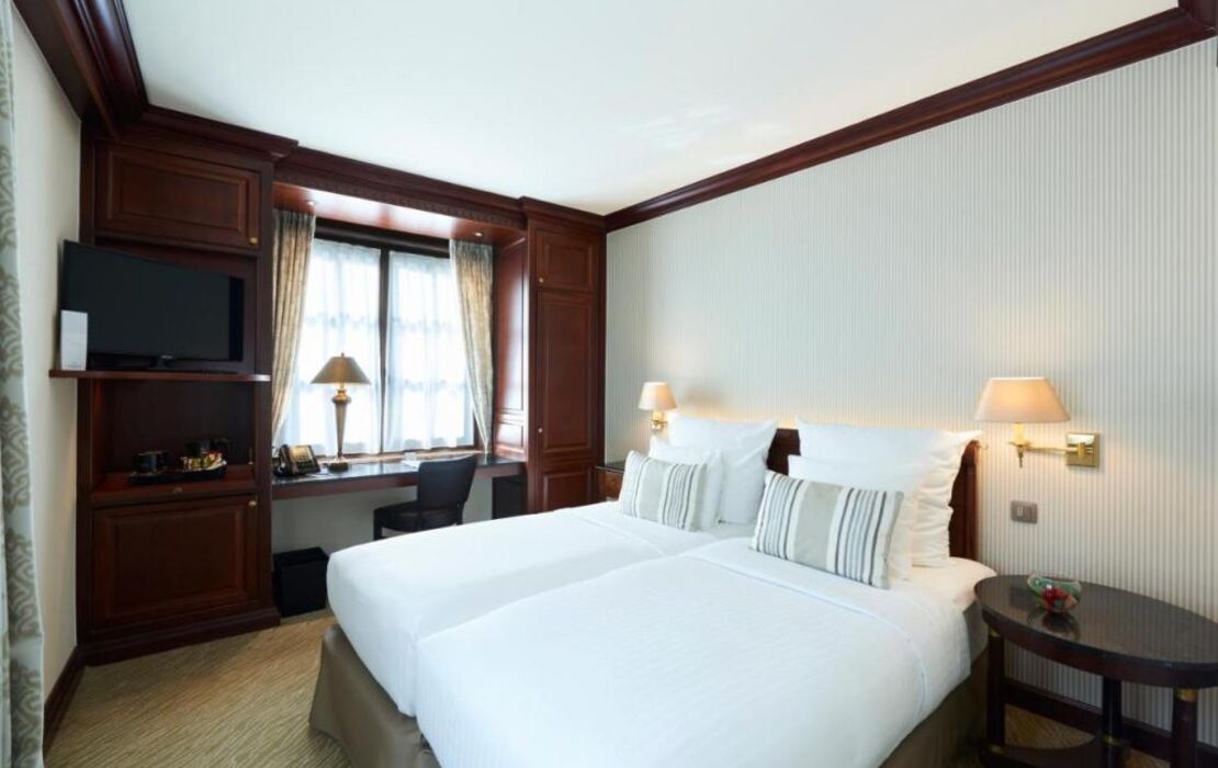 Warwick Grand-Place Brussels