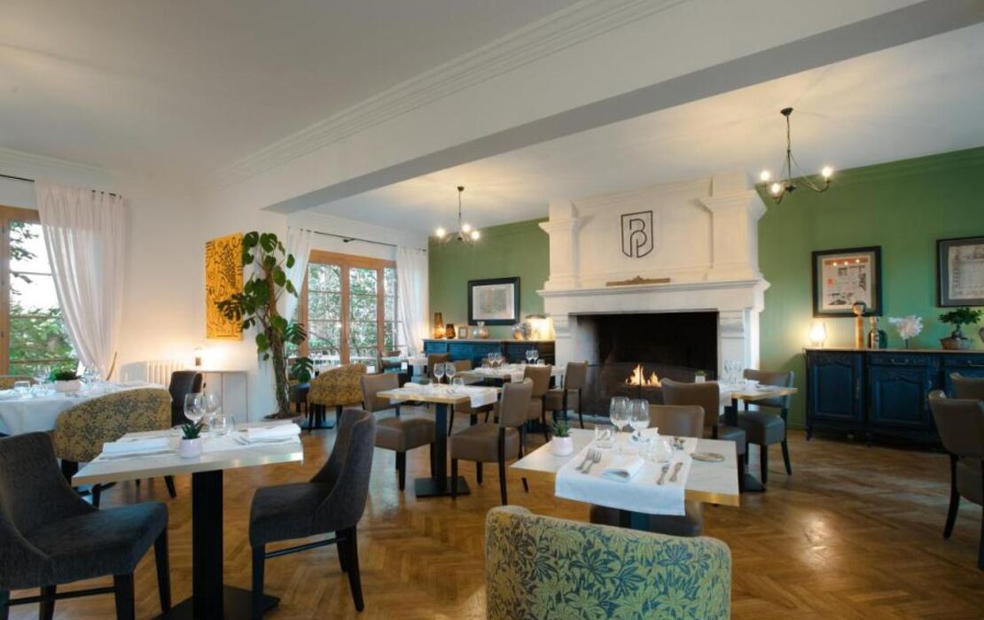 Logis Hotel Le Blason de Provence