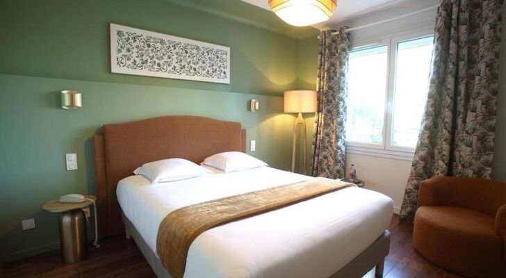 Logis Hotel Le Blason de Provence