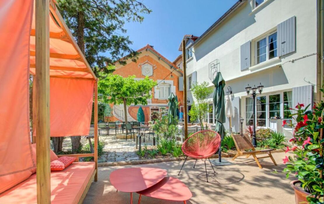 Logis Hotel Le Blason de Provence