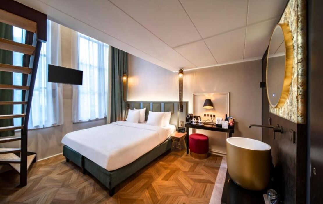 Mister Highland Hotel