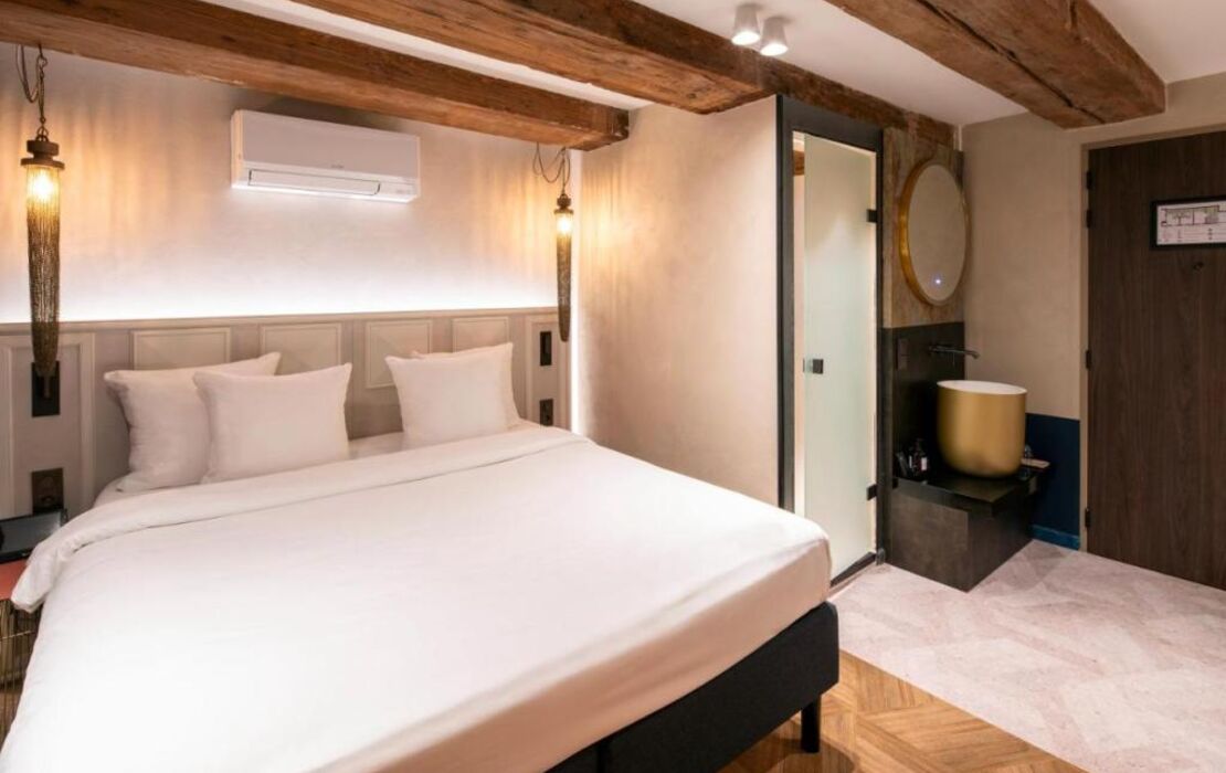 Mister Highland Hotel