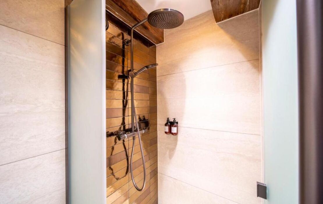 Mister Highland Hotel