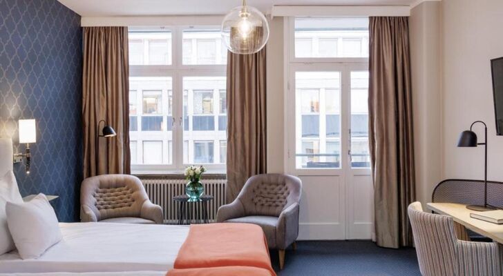Home Hotel Wellington