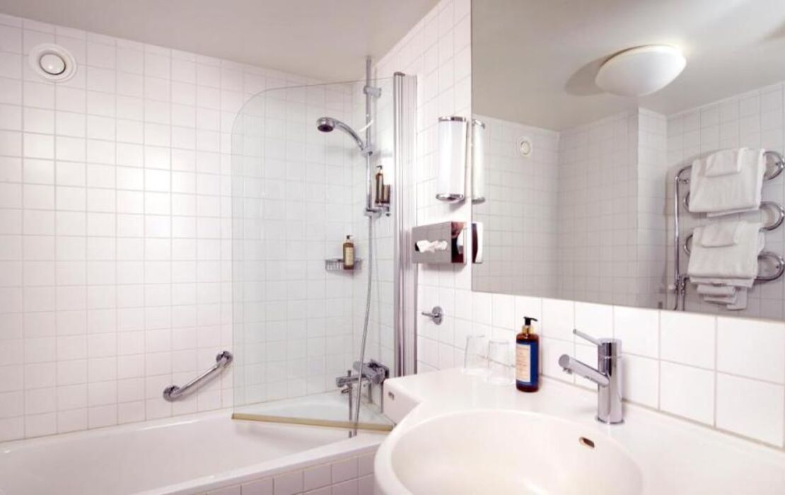 Home Hotel Wellington