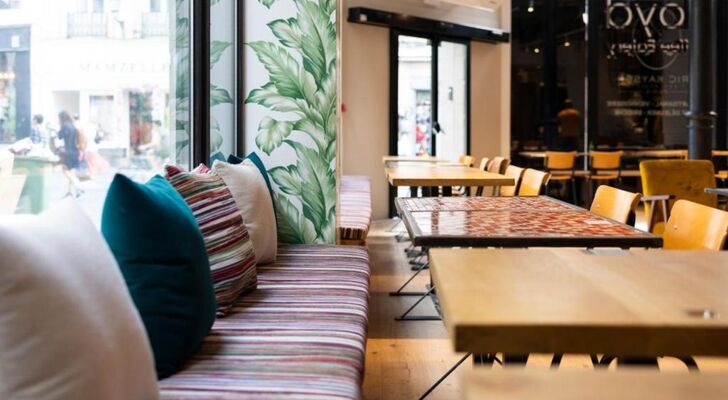 Aris Grand Place Hotel