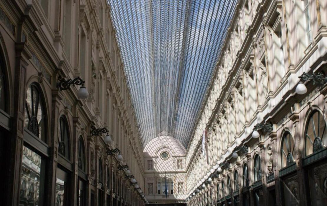 Aris Grand Place Hotel