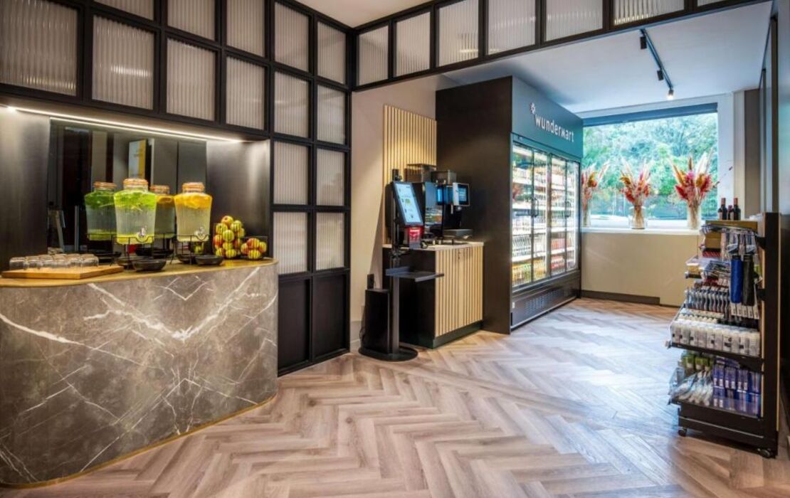 DoubleTree By Hilton Brussels City