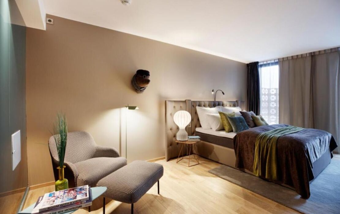 Clarion Hotel The Hub