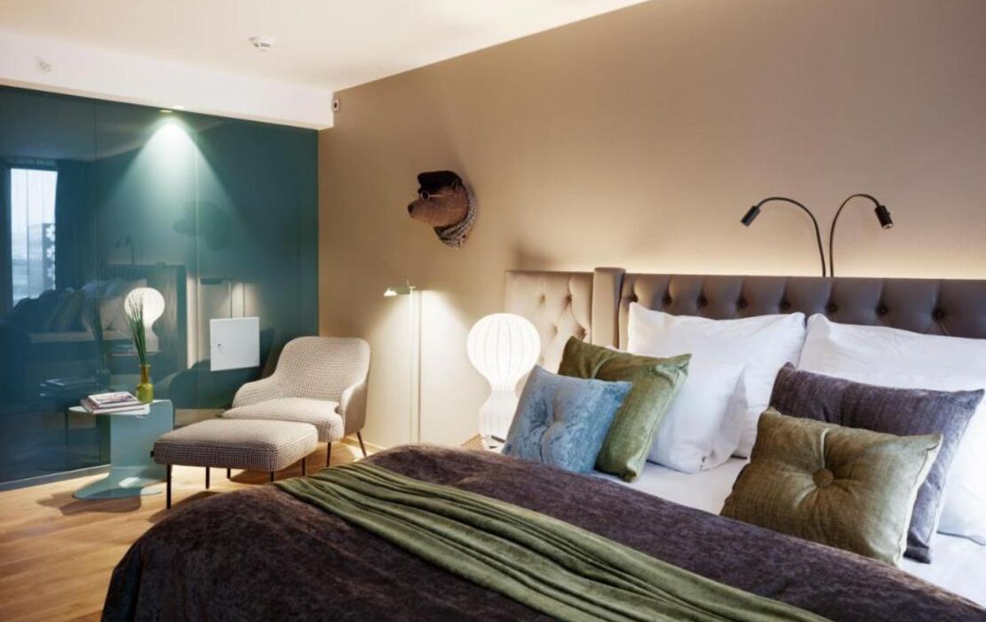 Clarion Hotel The Hub