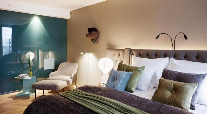 Clarion Hotel The Hub