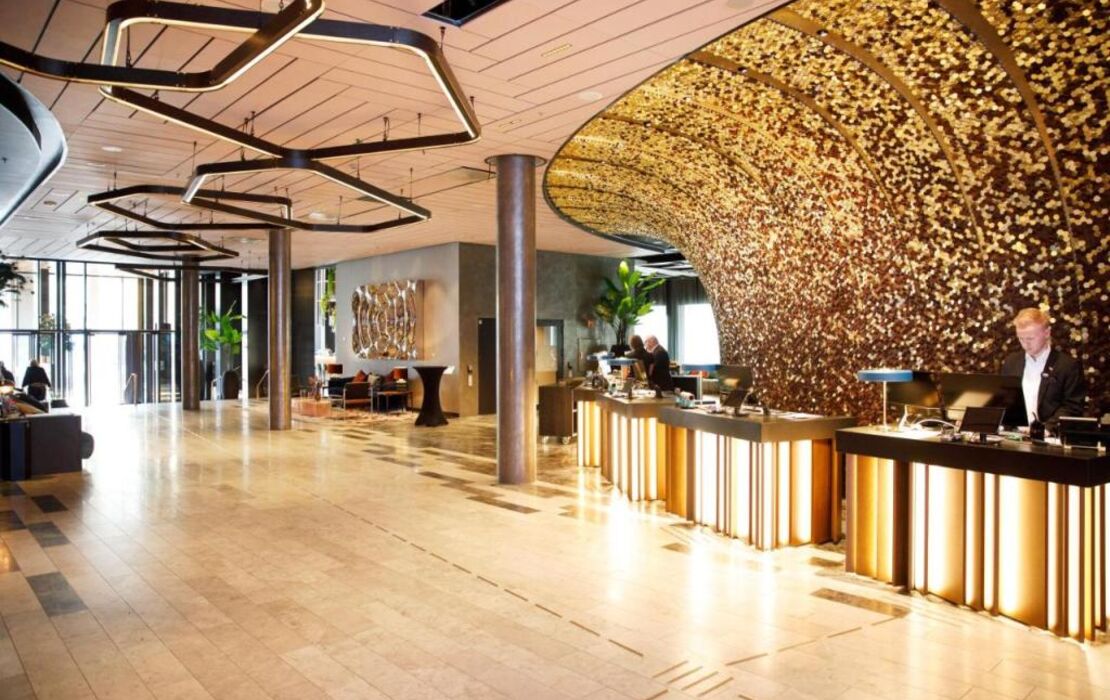 Clarion Hotel The Hub