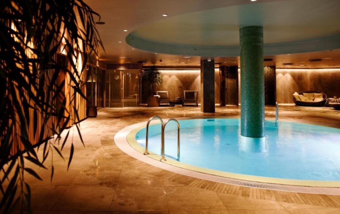 Clarion Hotel The Hub