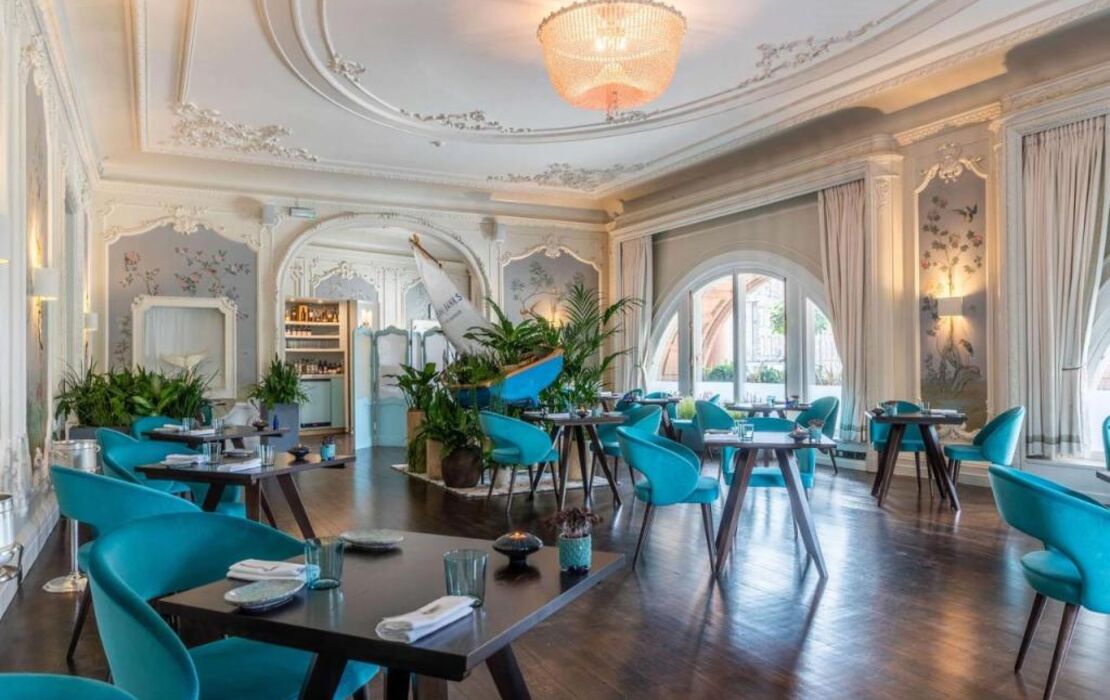 The Caledonian Edinburgh, Curio Collection by Hilton